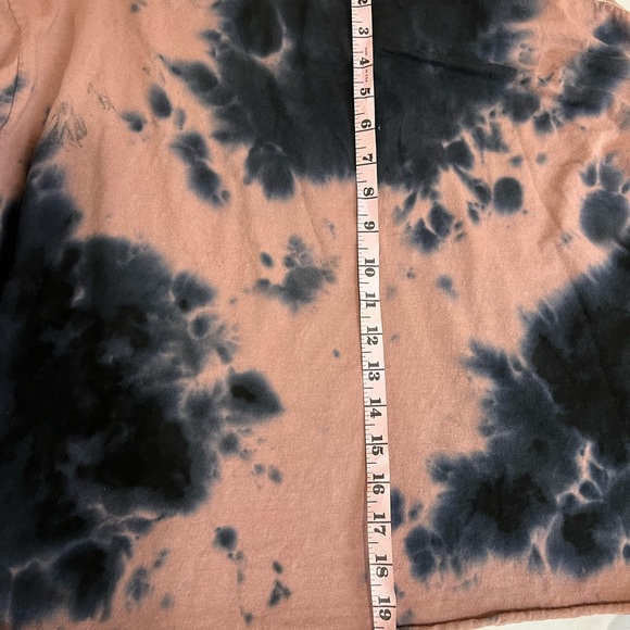 Cotton long sleeve, crop top by buzz size large colors, blue, and Taupe - Picture 7 of 9